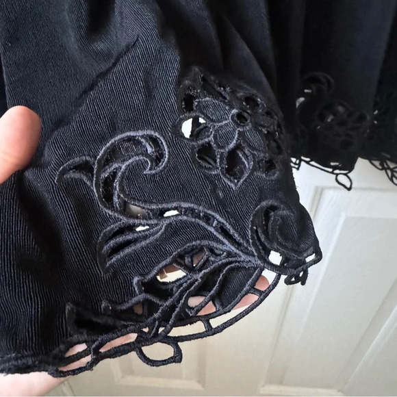 Chico’s travelers Crochet Velvety cardigan black stretch size 2 Large - Picture 8 of 10